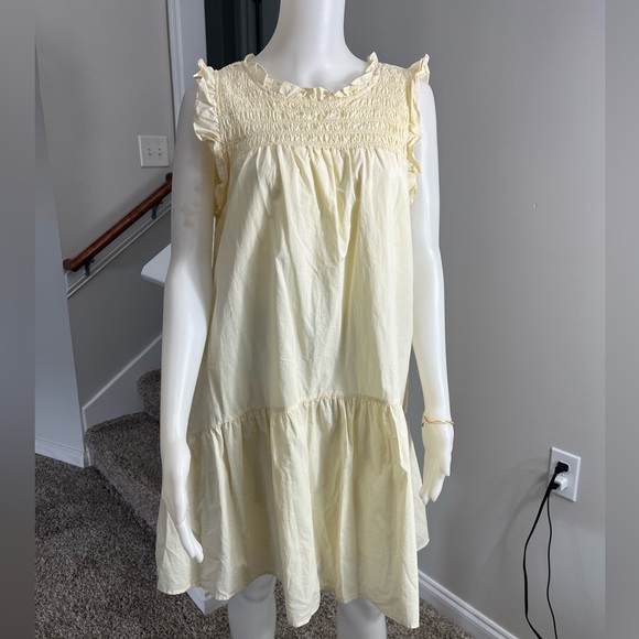 &merci cream / pale yellow Ruffle babydoll Dress size large - Picture 2 of 10